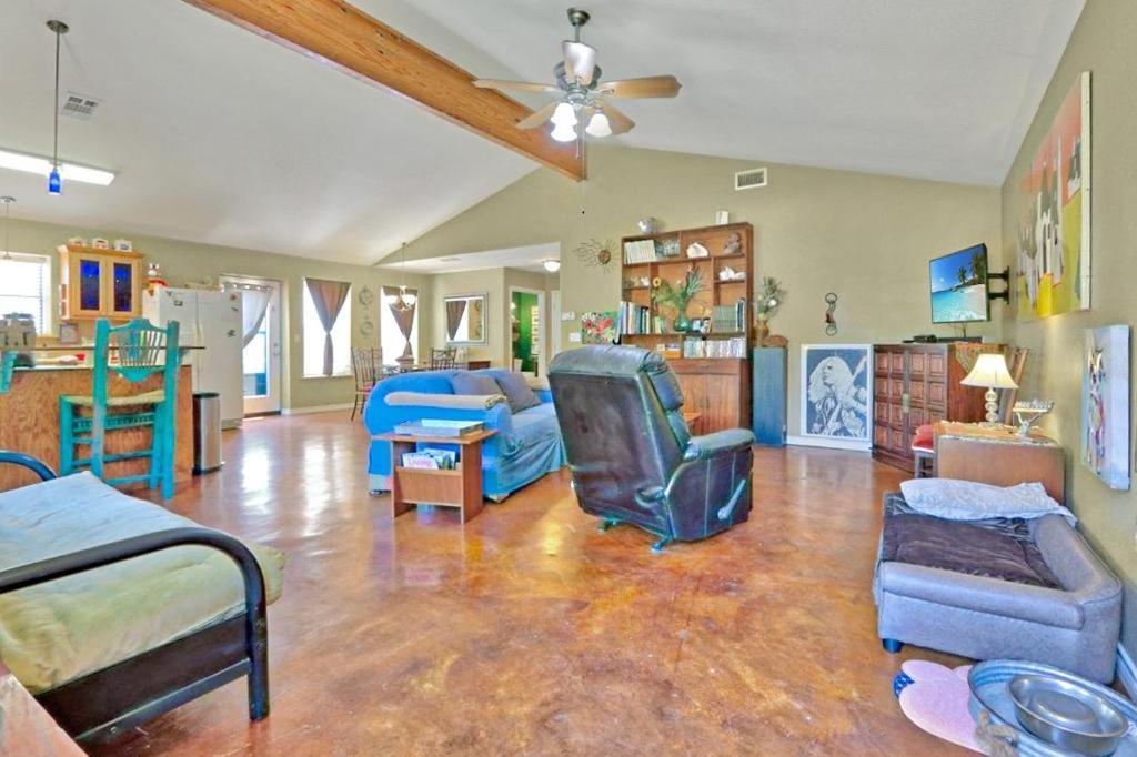Three Horses Ranch Villa จอห์นสันซิตี้ ภายนอก รูปภาพ