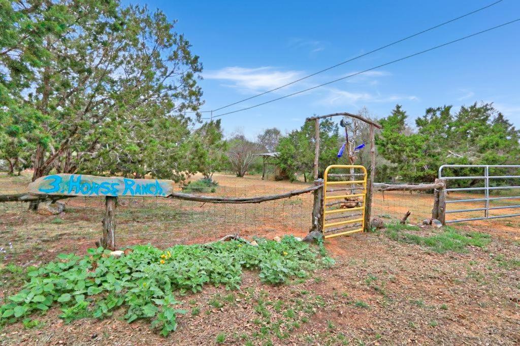 Three Horses Ranch Villa จอห์นสันซิตี้ ภายนอก รูปภาพ